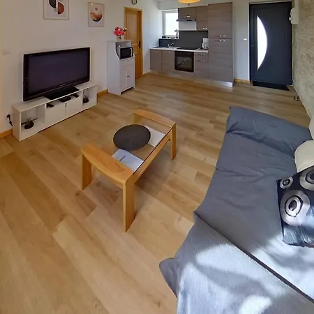 Logement Cosy Parking Prive Situe Au Coeur Du Village Reviers Extérieur photo