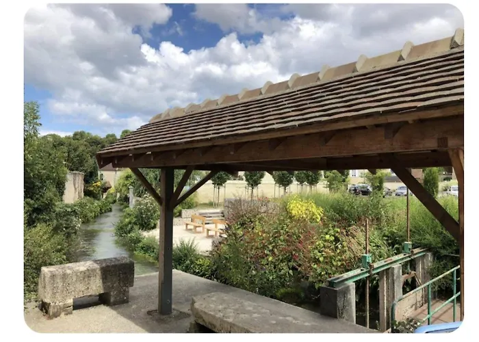 Logement Cosy Parking Prive Situe Au Coeur Du Village